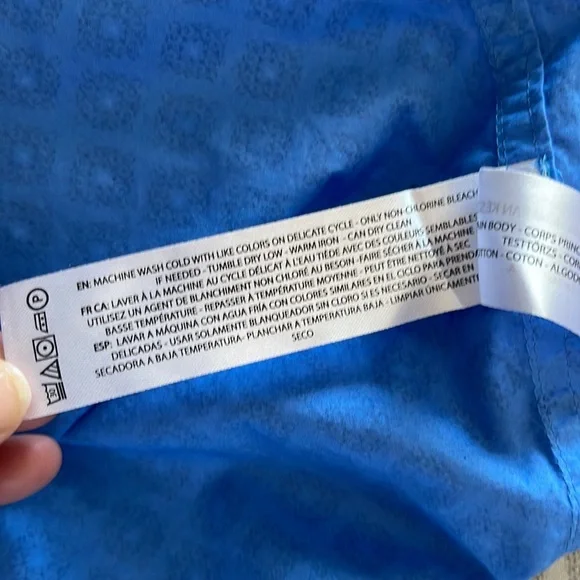 LIKE NEW ARIAT LONG SLEEVE SHIRT. Size L. Blue. EXCELLENT CONDITION. - Picture 12 of 12